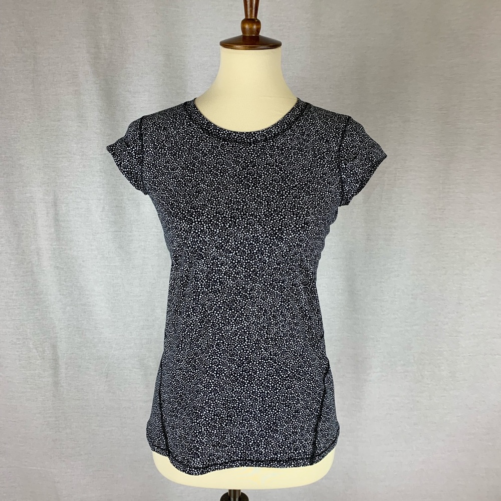 Lululemon athletic top